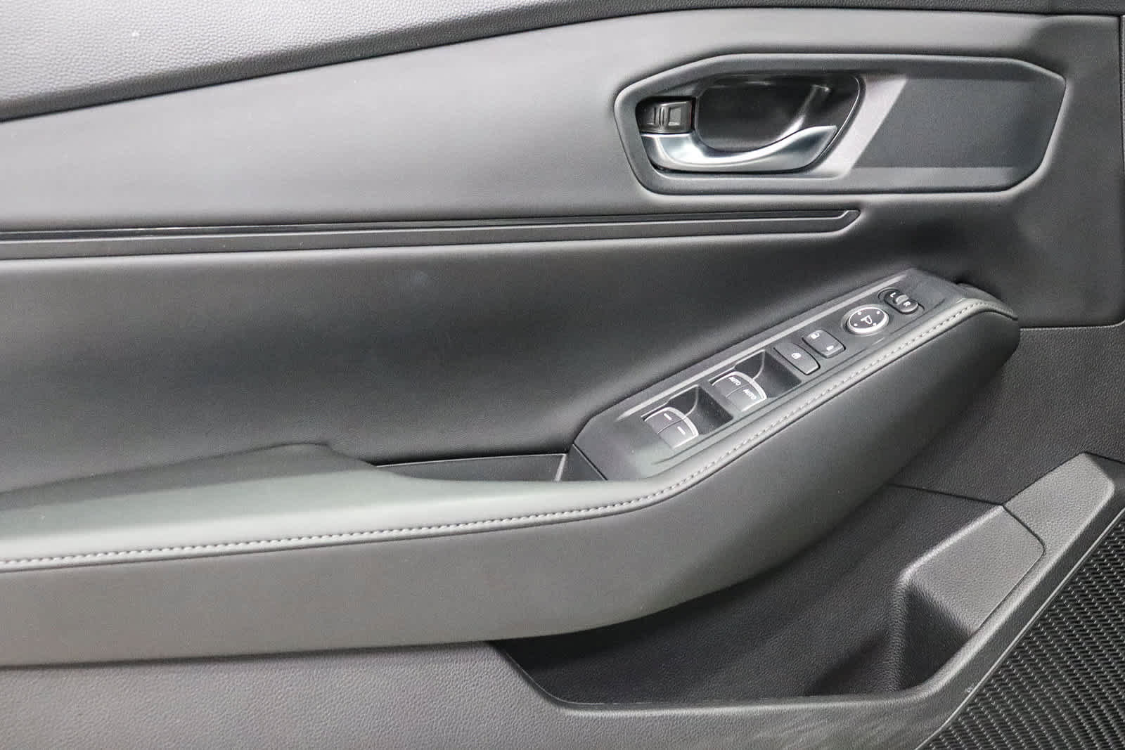Used 2024 Honda Accord Sport image 25