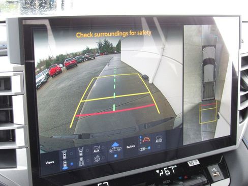 Used 2025 Toyota Tundra Platinum image 33