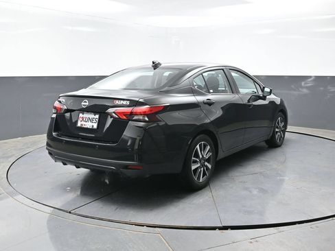 Used 2025 Nissan Versa SV FWD image 7