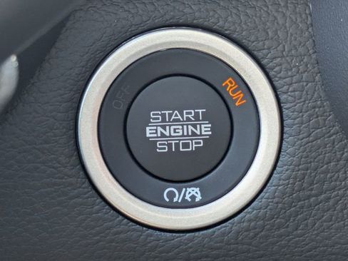 New 2026 RAM 2500 Laramie AWD/4WD image 33