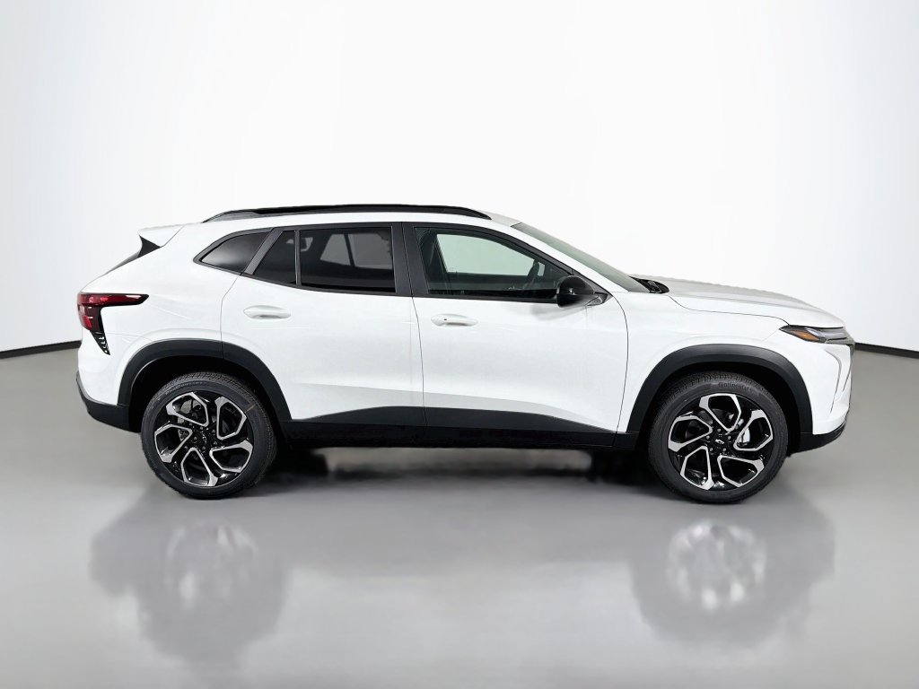 New 2026 Chevrolet Trax RS w/ Driver Confidence Package FWD image 8