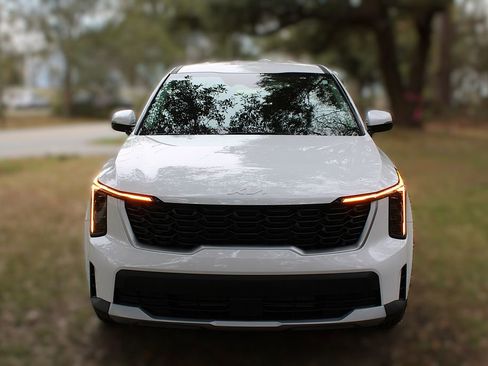 New 2026 Kia Sorento LX FWD image 17