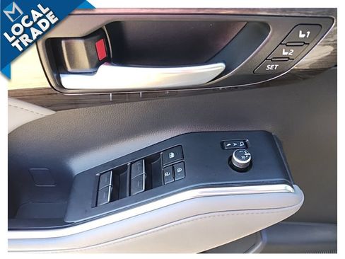 Used 2023 Toyota Highlander Limited w/ Protection Package #3 (TMS) AWD/4WD image 16