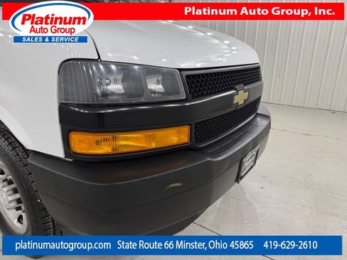 Used 2019 Chevrolet Express 3500 Extended w/ Driver Convenience Package RWD image 45