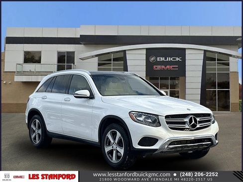 Used 2017 Mercedes-Benz GLC 300 4MATIC image 6