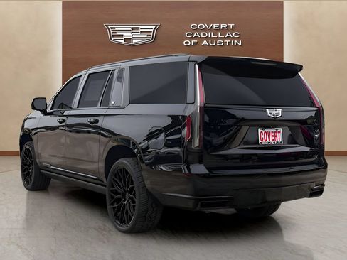 Certified 2023 Cadillac Escalade ESV Sport Platinum AWD/4WD image 3