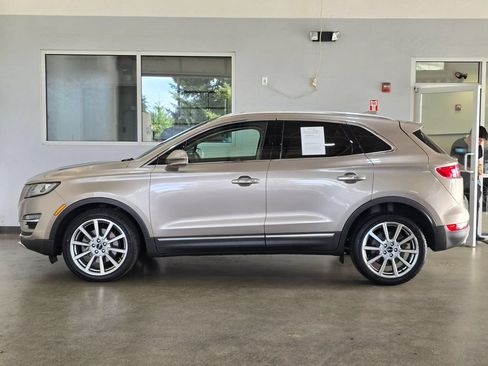 Used 2019 Lincoln MKC Reserve w/ MKC Climate Package FWD image 7