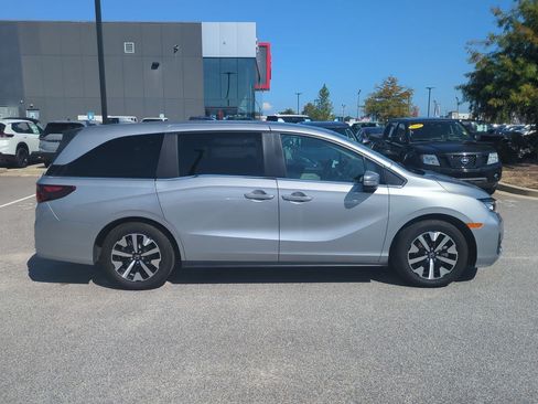 Used 2025 Honda Odyssey EX-L image 2