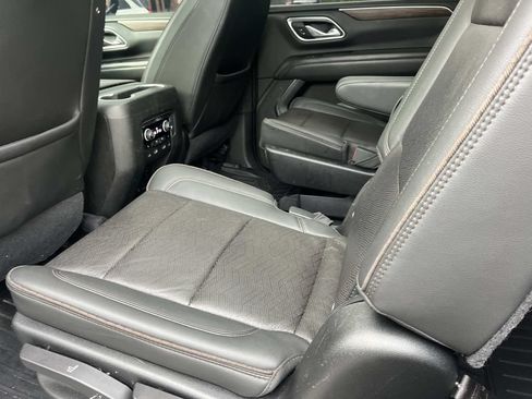 Used 2021 Chevrolet Tahoe High Country w/ Premium Package RWD image 21