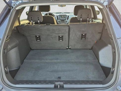 Used 2019 Chevrolet Equinox LS w/ LS Convenience Package FWD image 6