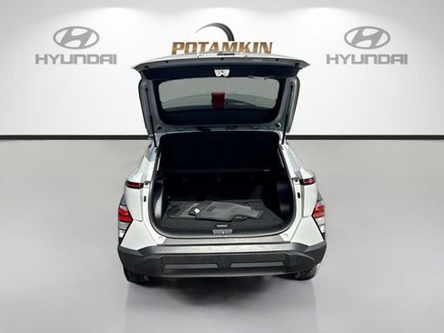 Certified 2025 Hyundai Kona SEL FWD image 26
