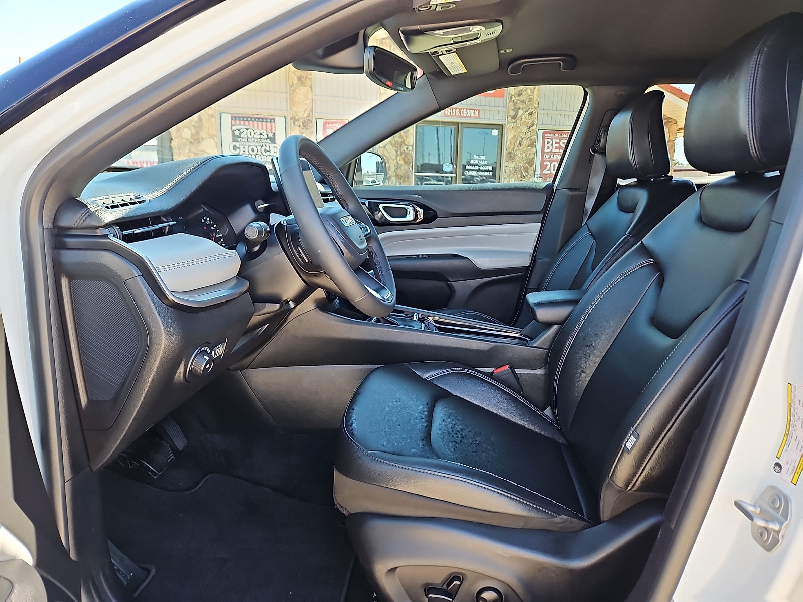 Used 2025 Jeep Compass Limited AWD/4WD image 10