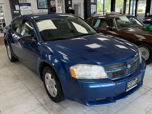 Used 2010 Dodge Avenger SXT FWD image 3