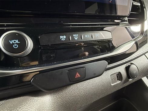 Used 2023 Ford Transit 350 XLT image 23