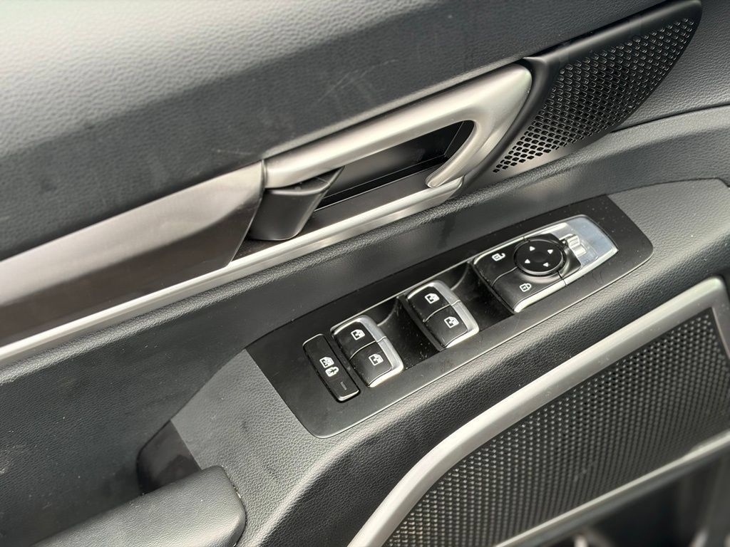 Used 2025 Kia Telluride S AWD/4WD image 22