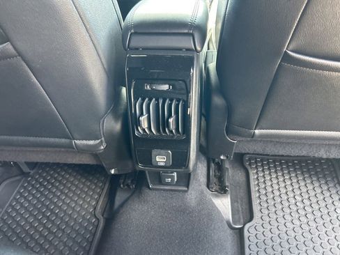 Used 2024 Jeep Compass Trailhawk image 30