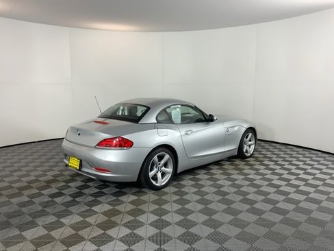 Used 2009 BMW Z4 sDrive30i image 5