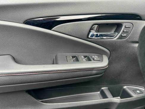 New 2026 Honda Ridgeline Black Edition image 13