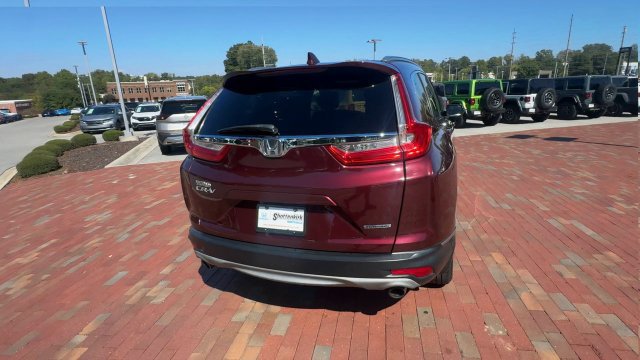 Used 2018 Honda CR-V Touring image 2