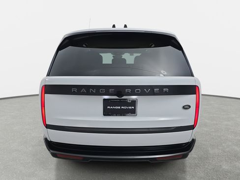 Certified 2023 Land Rover Range Rover SE image 6