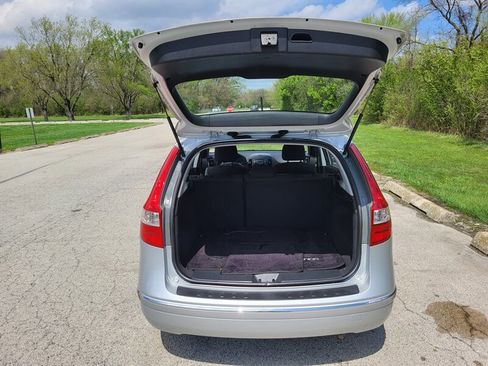 Used 2011 Hyundai Elantra GLS image 10