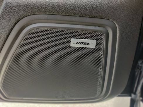 Used 2018 Porsche Macan AWD/4WD image 11