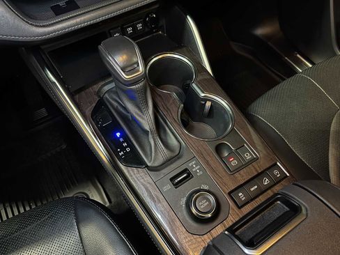 Used 2021 Toyota Highlander Platinum image 34