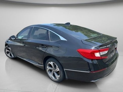 Used 2018 Honda Accord EX image 8