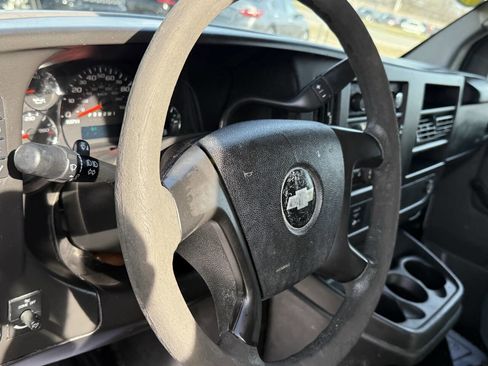 Used 2012 Chevrolet Express 2500 2500 3dr Cargo Van w/ 1WT image 10