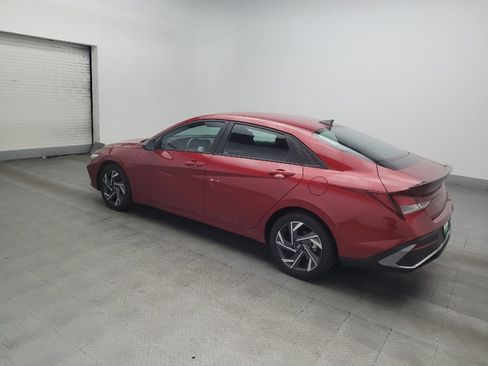 Used 2025 Hyundai Elantra Sport FWD image 3