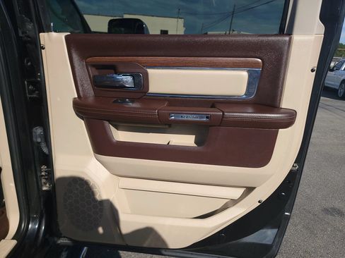 Used 2016 RAM 2500 Laramie RWD image 11
