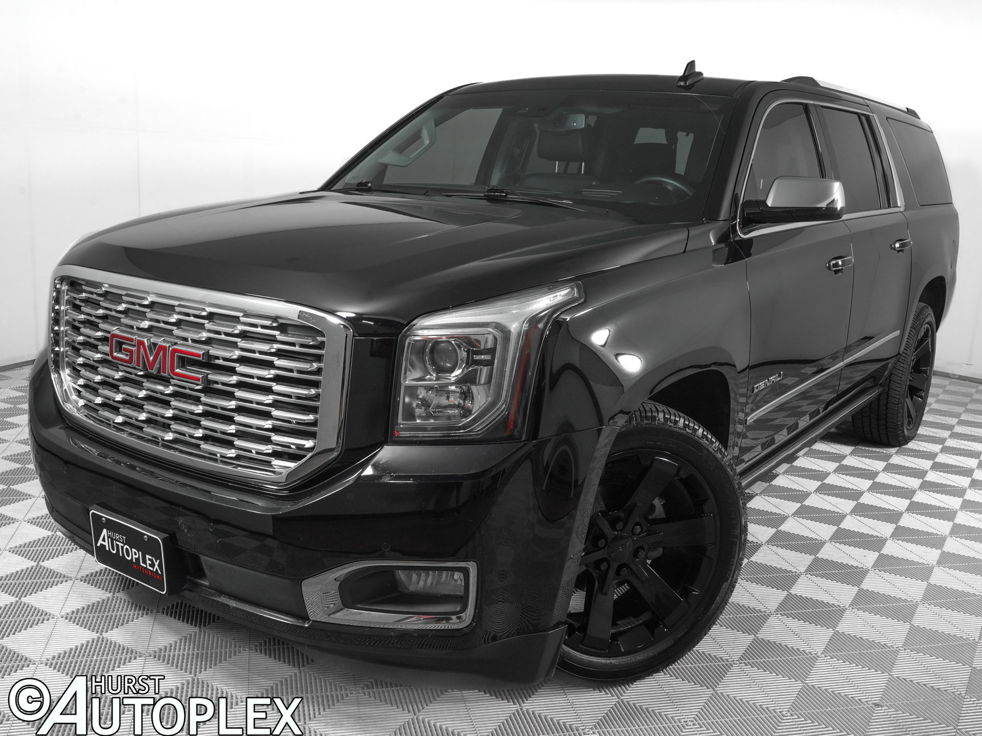 Used 2019 GMC Yukon XL Denali w/ Denali Ultimate Package RWD image 1