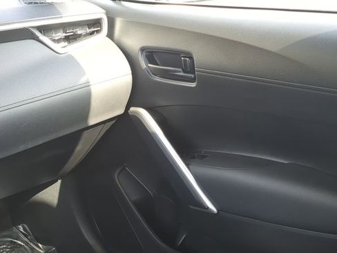 Used 2023 Toyota Corolla Cross SE image 23