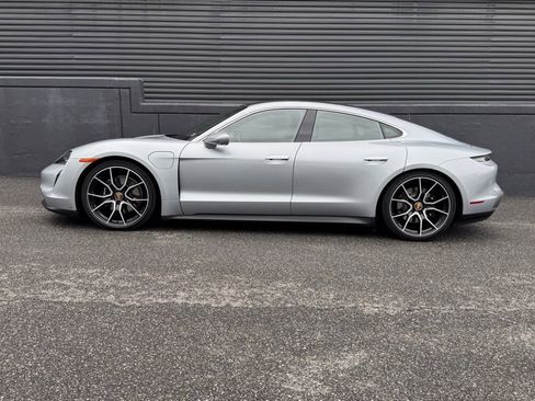 Certified 2023 Porsche Taycan 4S AWD/4WD image 7