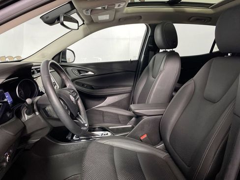 Used 2023 Buick Encore GX Essence w/ Experience Buick Package FWD image 11