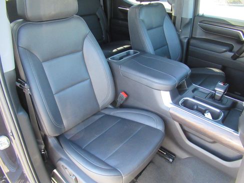 Used 2024 GMC Sierra 1500 SLT w/ SLT Premium Plus Package AWD/4WD image 10
