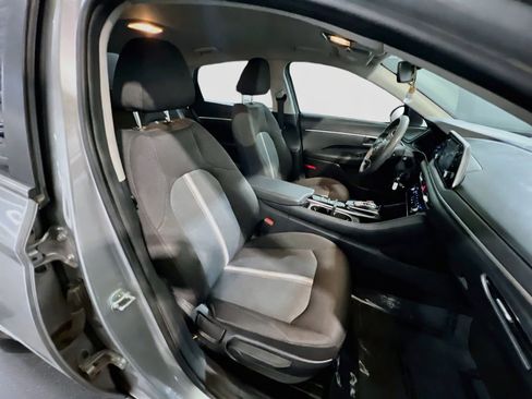Used 2021 Hyundai Sonata SE FWD image 19