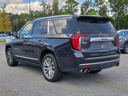 Used 2023 GMC Yukon Denali AWD/4WD image 3