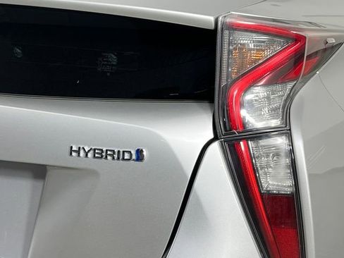 Used 2017 Toyota Prius Two w/ Prius Two Safety Plus Package image 36