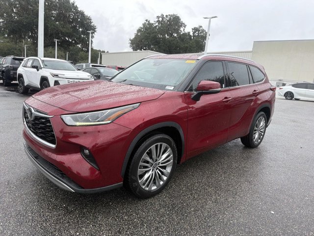 Certified 2021 Toyota Highlander Platinum FWD image 5