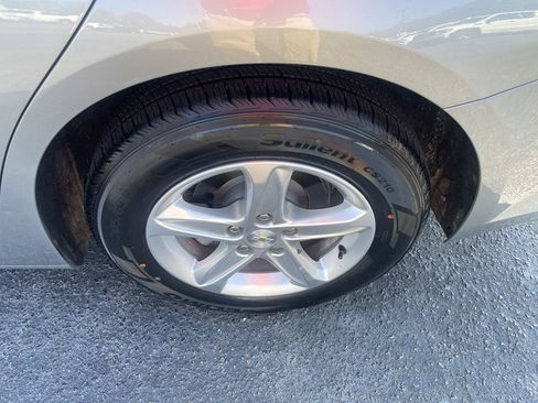 Certified 2024 Chevrolet Malibu LT image 9