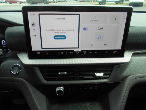 New 2026 Ford Explorer Platinum image 38