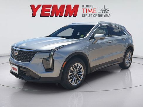 Used 2024 Cadillac XT4 Premium Luxury FWD image 6