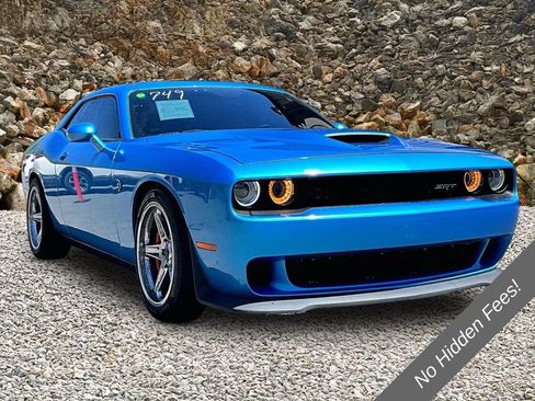 Used 2018 Dodge Challenger SRT Hellcat RWD image 10