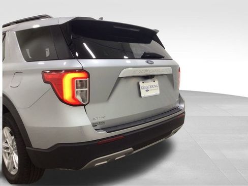 Used 2023 Ford Explorer XLT w/ Equipment Group 202A image 24