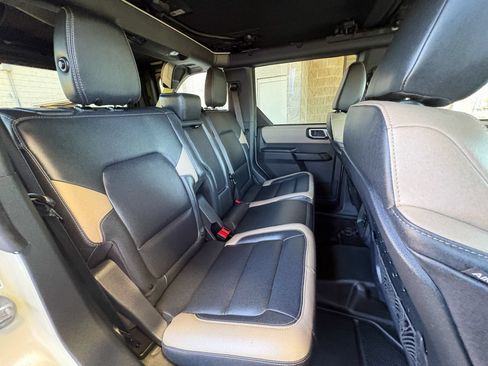 Used 2025 Ford Bronco Big Bend w/ Black Diamond Package AWD/4WD image 25