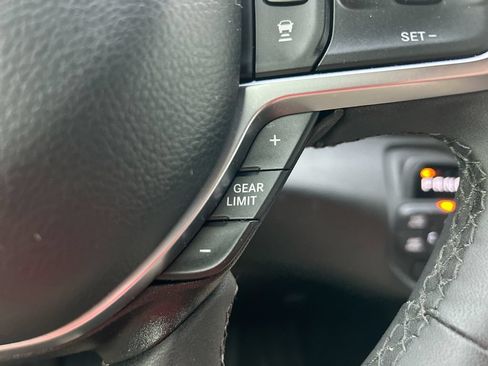 Used 2025 RAM 1500 Big Horn AWD/4WD image 17