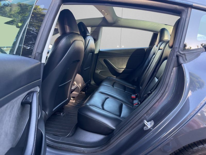 Used 2023 Tesla Model 3 Standard Range RWD image 10
