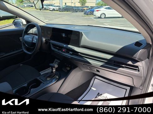 New 2026 Kia K4 FWD image 12