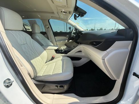 Used 2023 Buick Envision Avenir FWD image 34